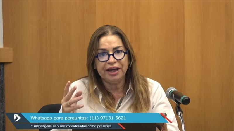 A mediação do encontro foi realizada pela coordenadora de inclusão universitária da UNINOVE, Viviane Delgado