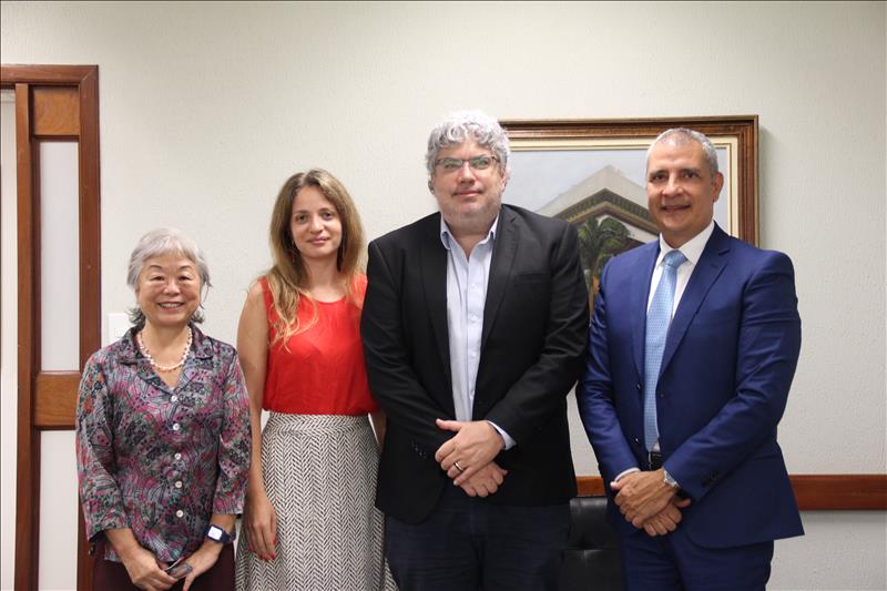 Da esquerda para a direita: Harmi Takya, Marian Bellamy e Marcos Barreto, assessores da presidência do TCMSP; e o presidente do TCE-BA, Marcus Presídio