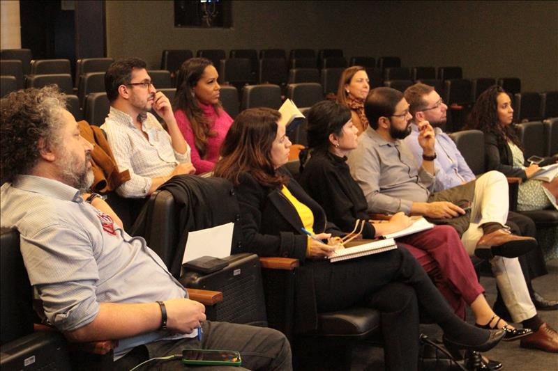 Participantes da reunião técnica do GT Educação