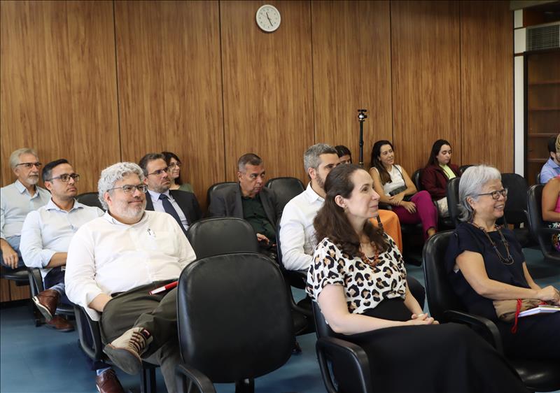 Durante o encontro, os coordenadores contaram com a participação dos assessores do gabinete e esclareceram dúvidas apresentadas